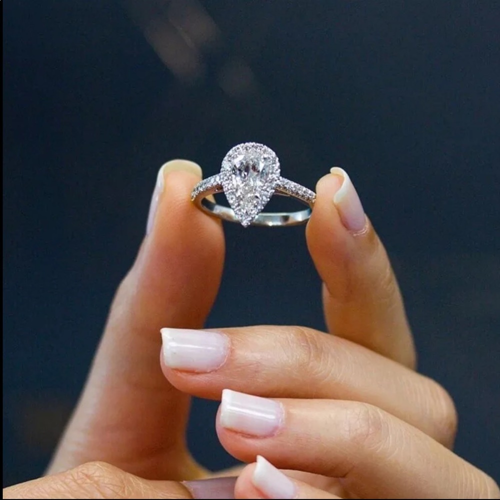 New 925 Silver Diamond Luxury Engagement Ring - Picture 3 of 5